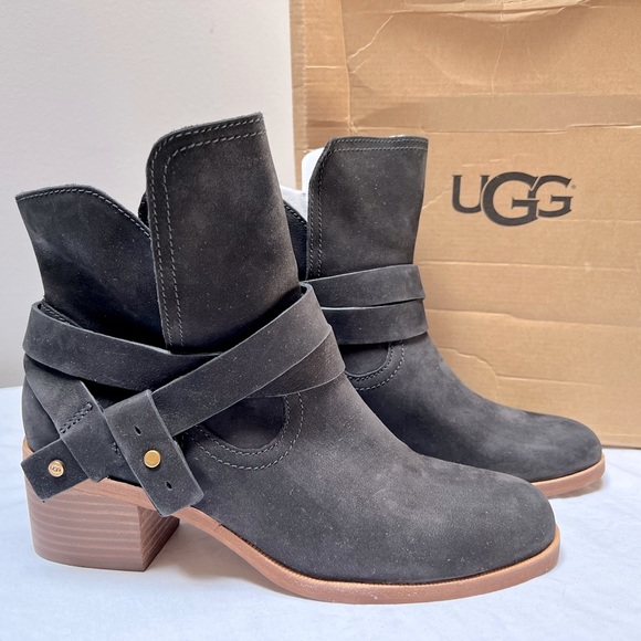 UGG Shoes - UGG Elora Ankle Boots